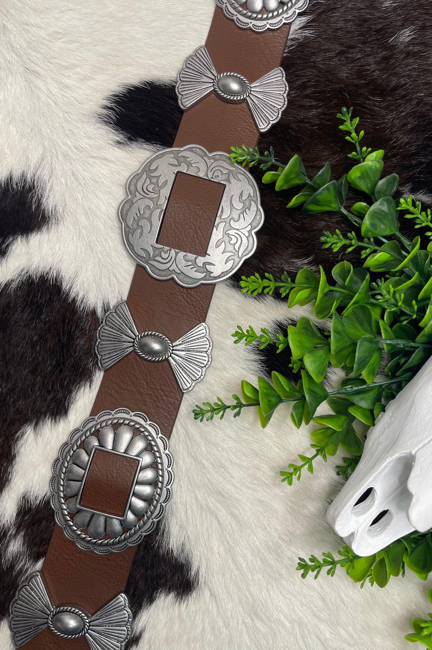 THE 3 CONCHO BELT Genuine Cowhide Leather /Brown