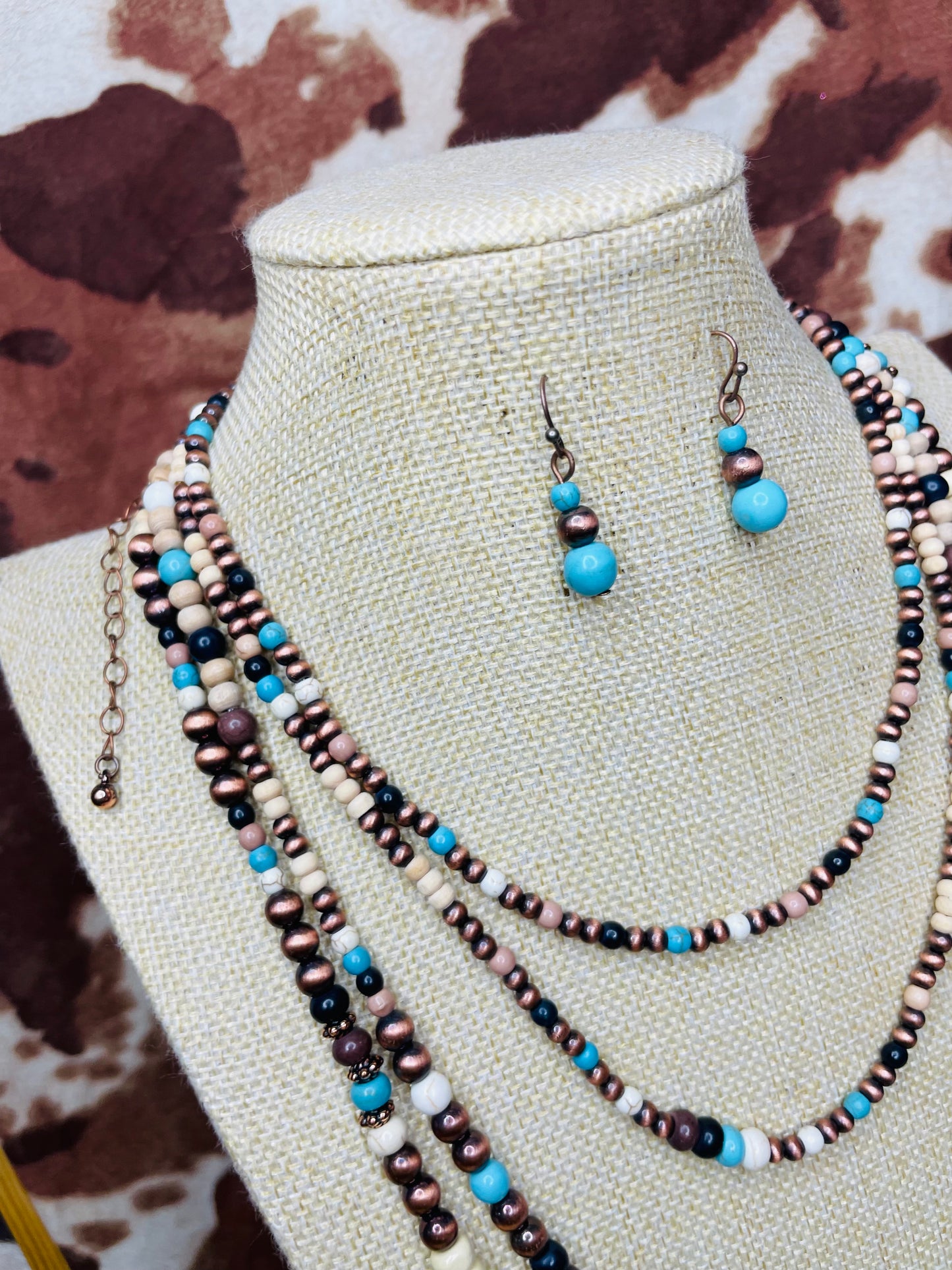 GONE RANCHIN' NECKLACE SET