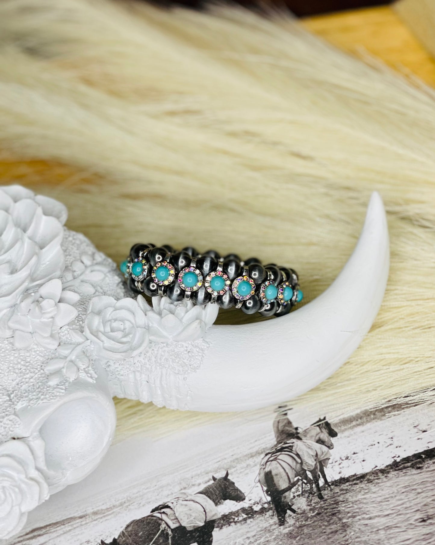 TALK OF THE TOWN BRACELET- turquoise