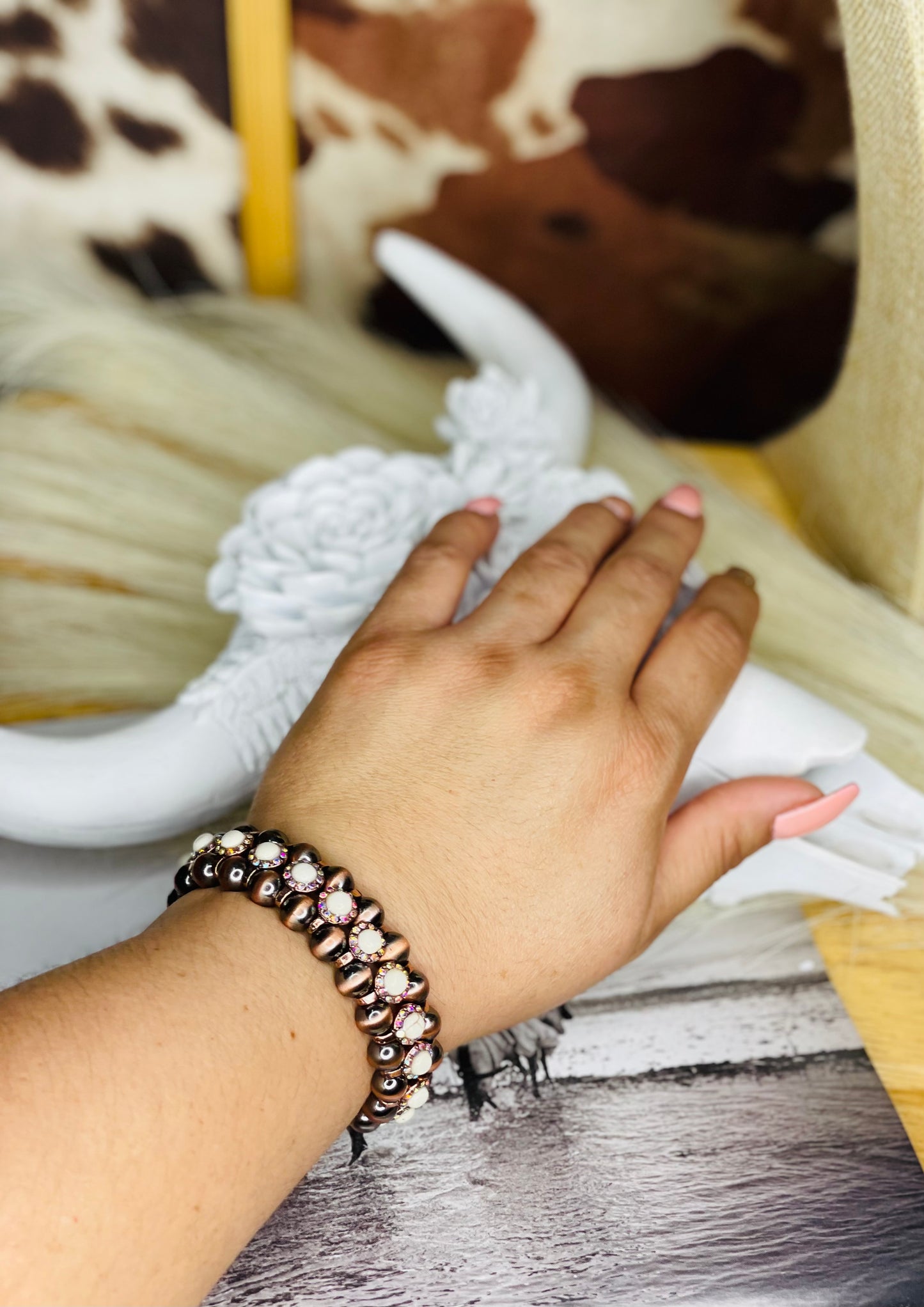 TALK OF THE TOWN BRACELET- ivory