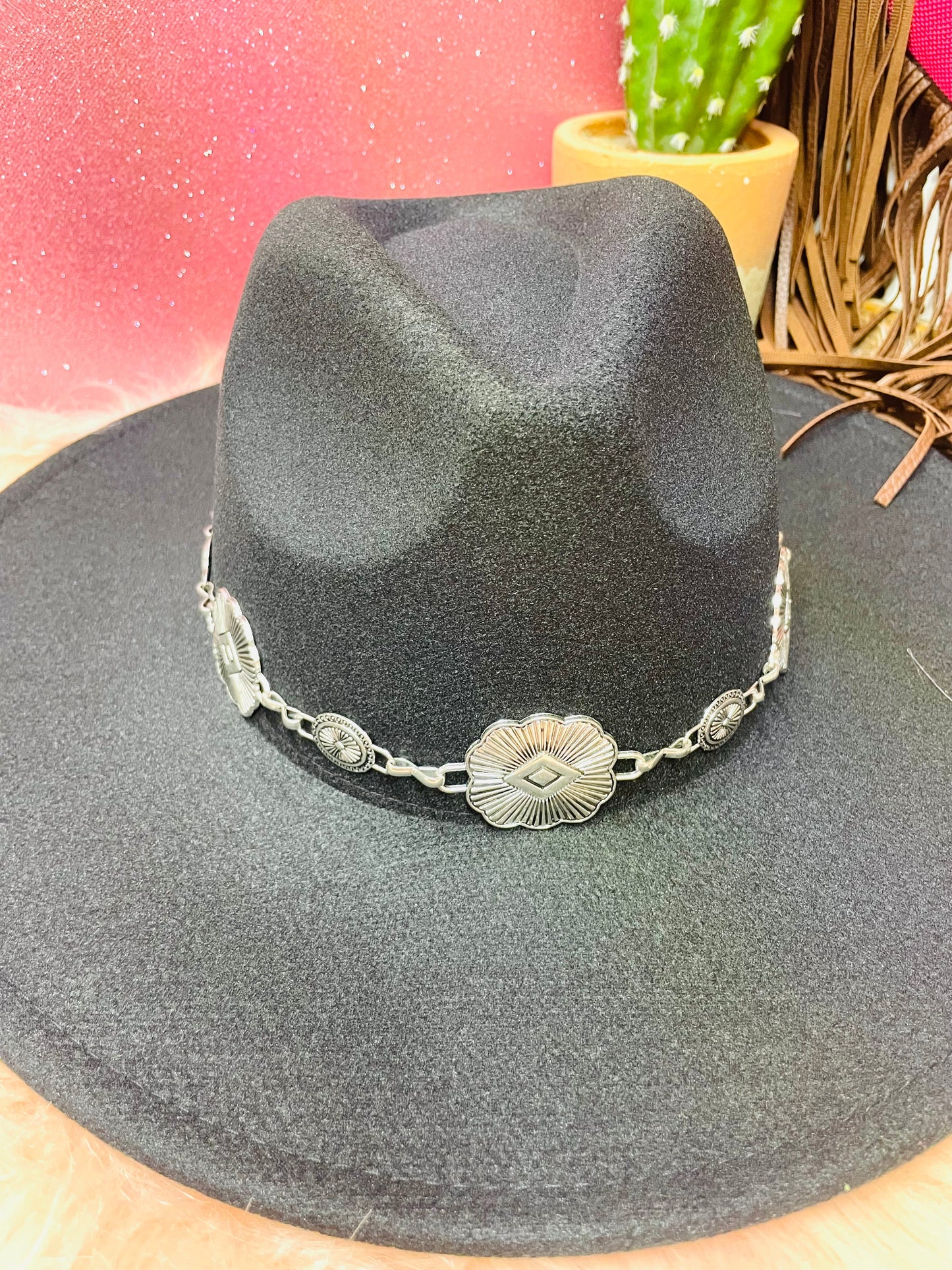 CHAIN STRAP FEDORA HAT- BLACK
