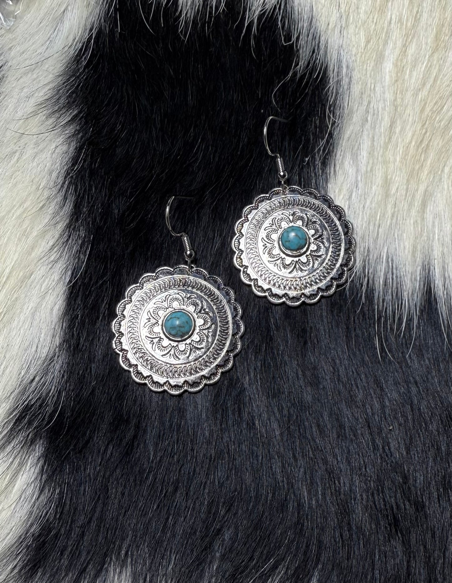 SMALL CONCHO EARRINGS