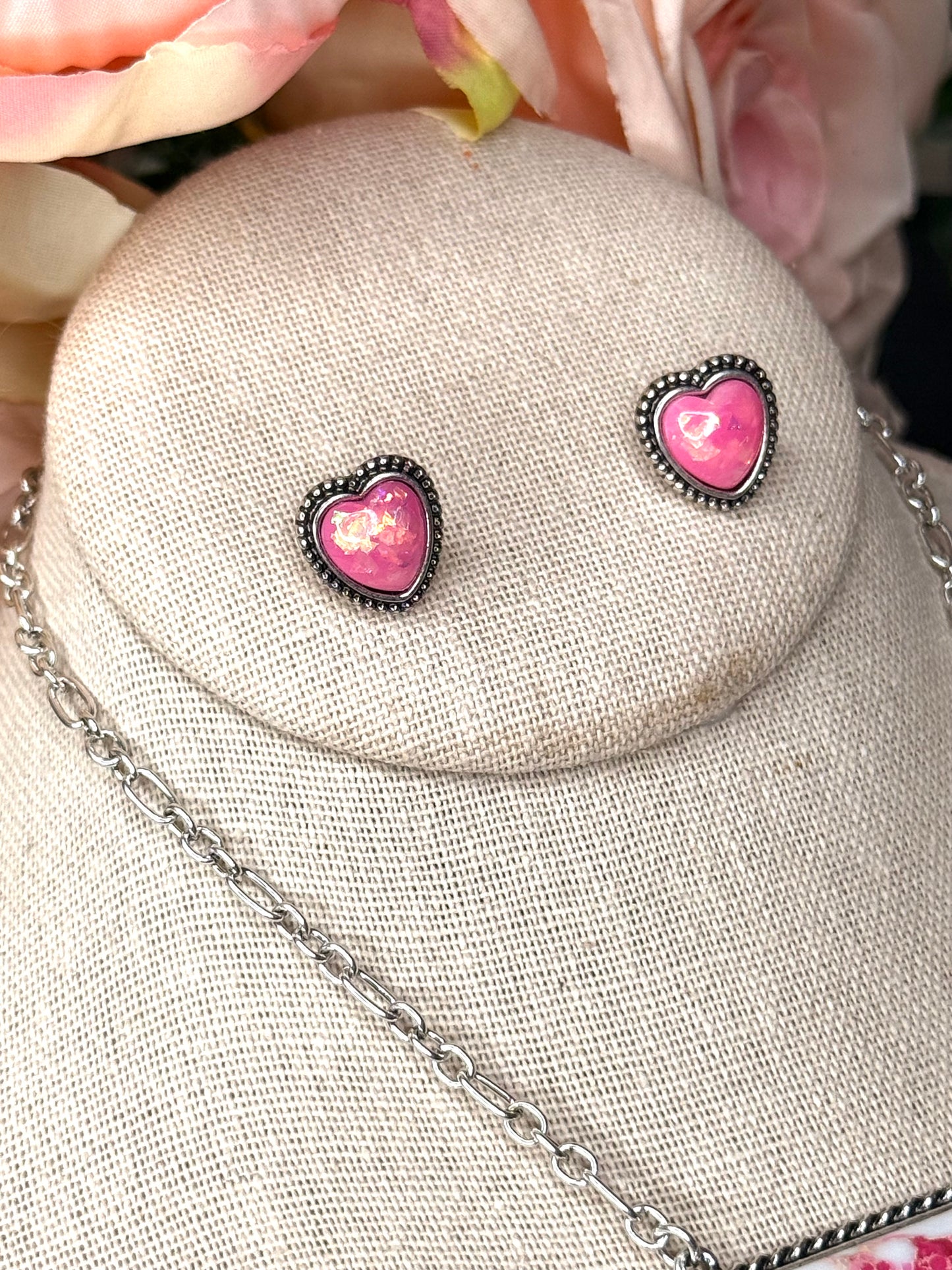 TRUE TO YOUR HEART NECKLACE SET
