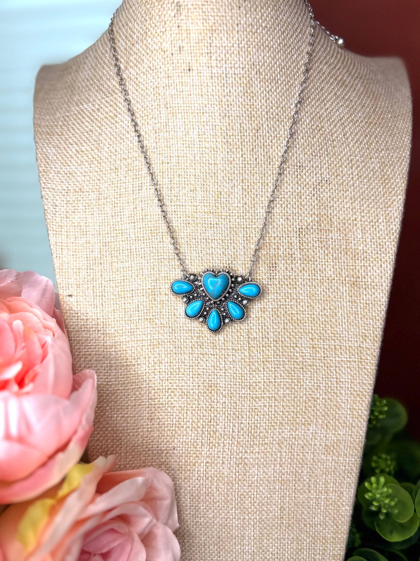 GIRLS LOVE IS IN THE AIR NECKLACE- TURQ