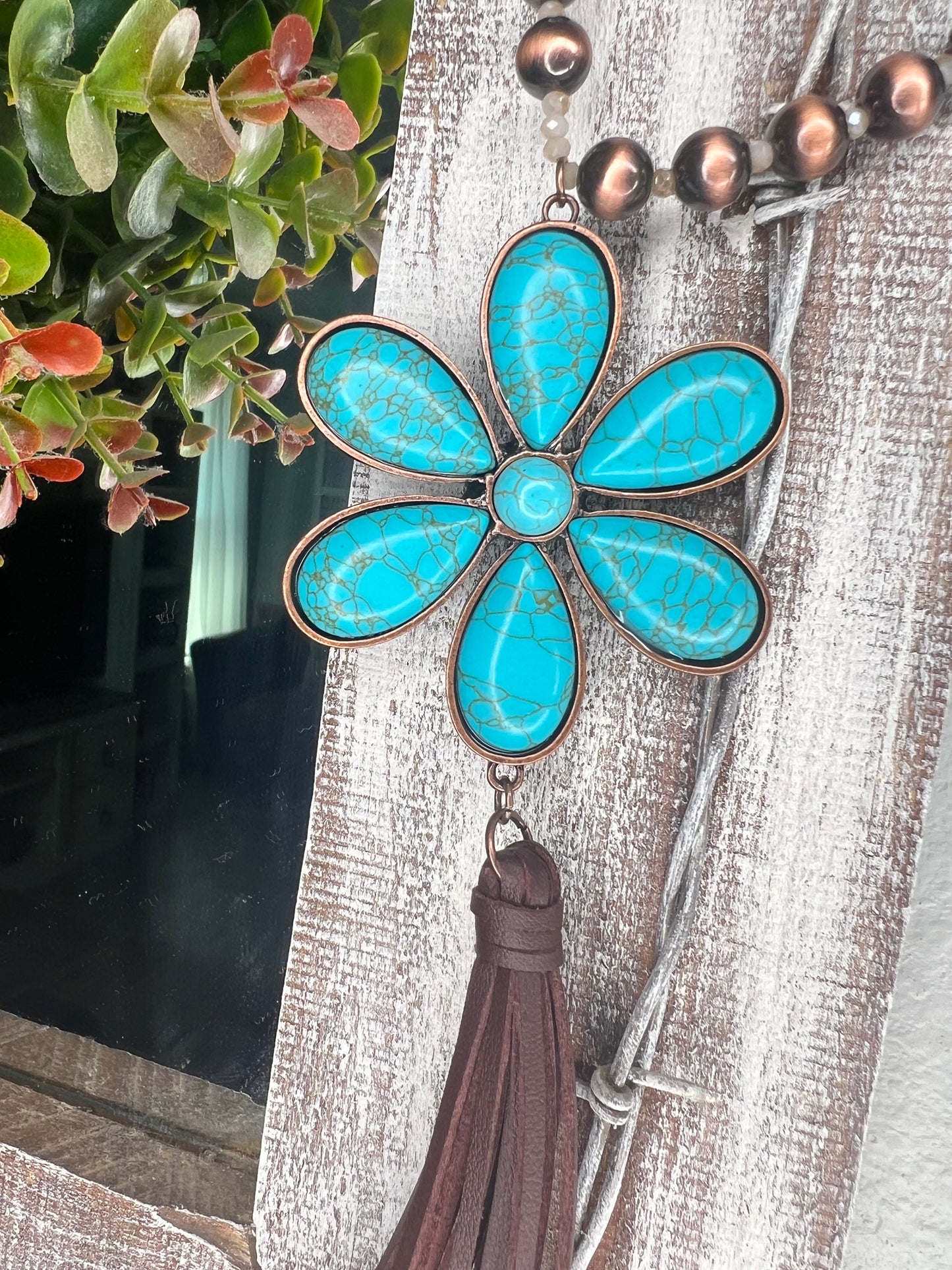 DAISY NECKLACE