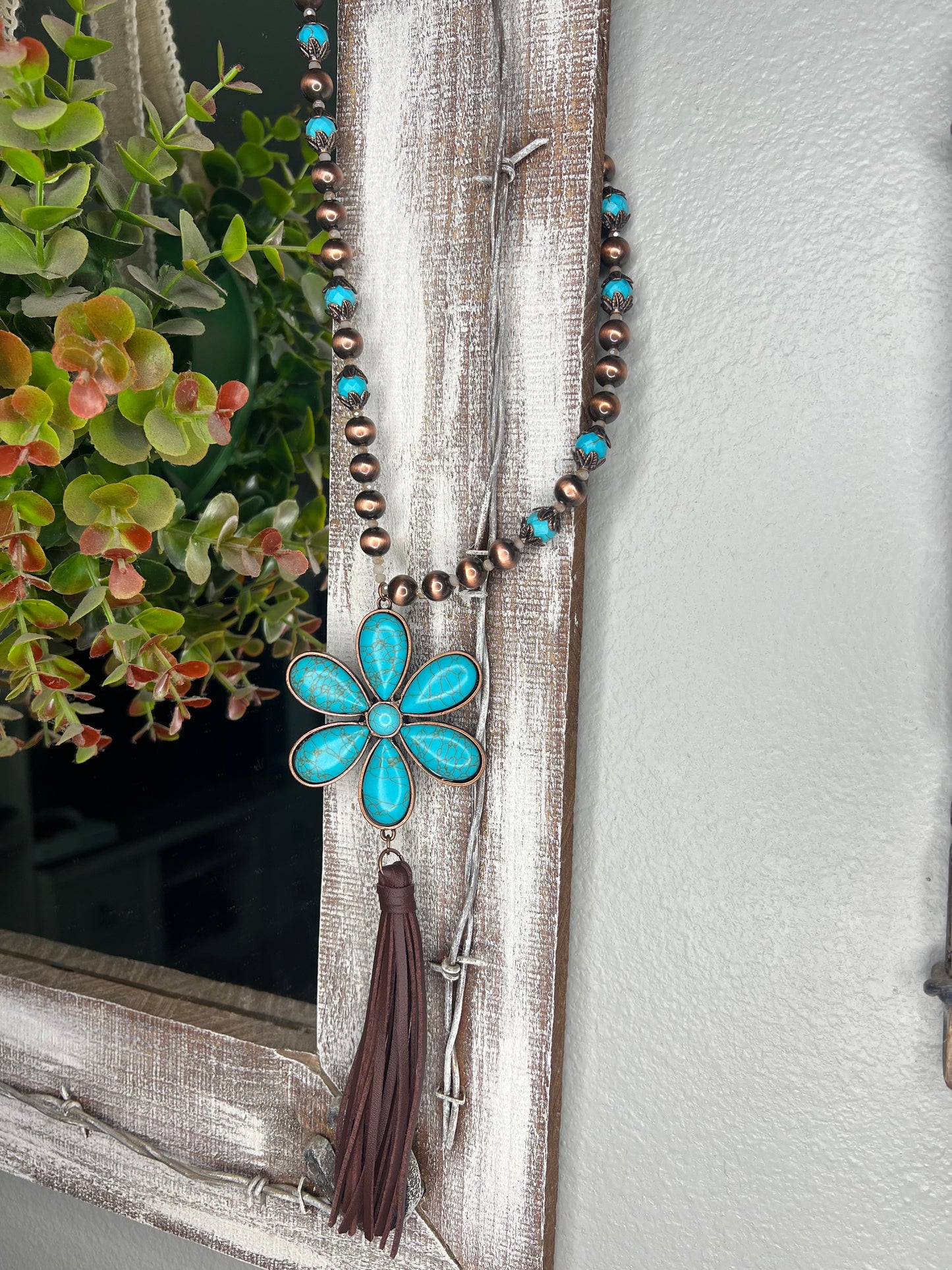 DAISY NECKLACE
