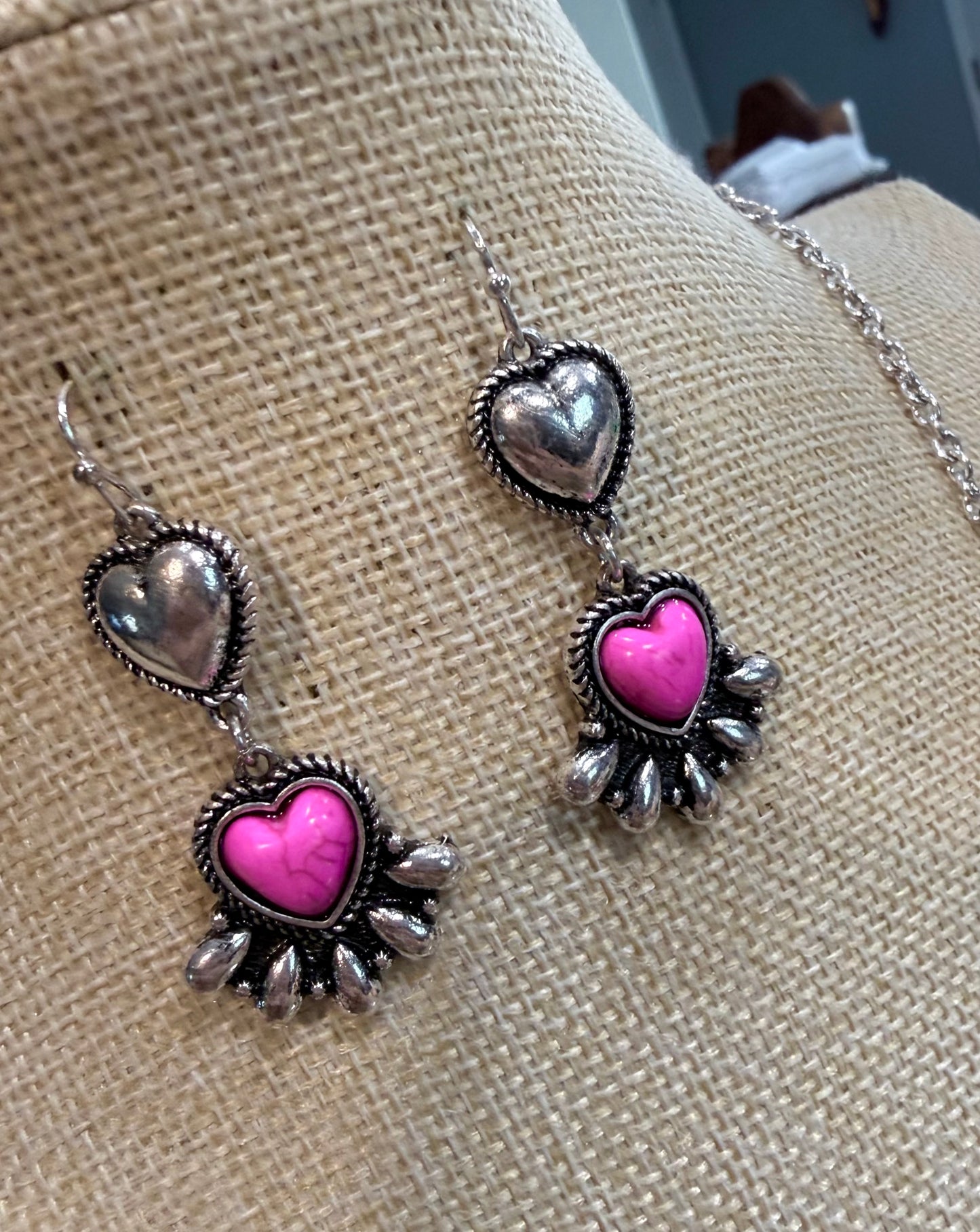 PINK COWGIRL HEART NECKLACE SET