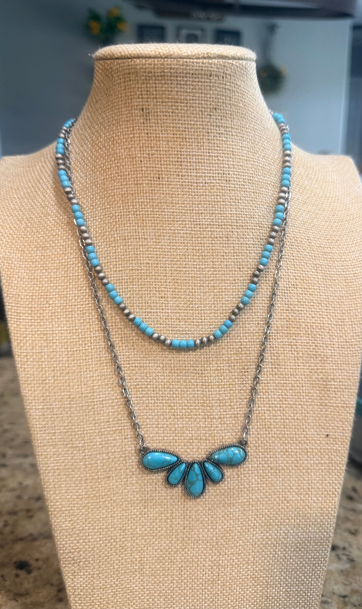 WESTERN TURQUOISE STONE LAYERED NECKLACE