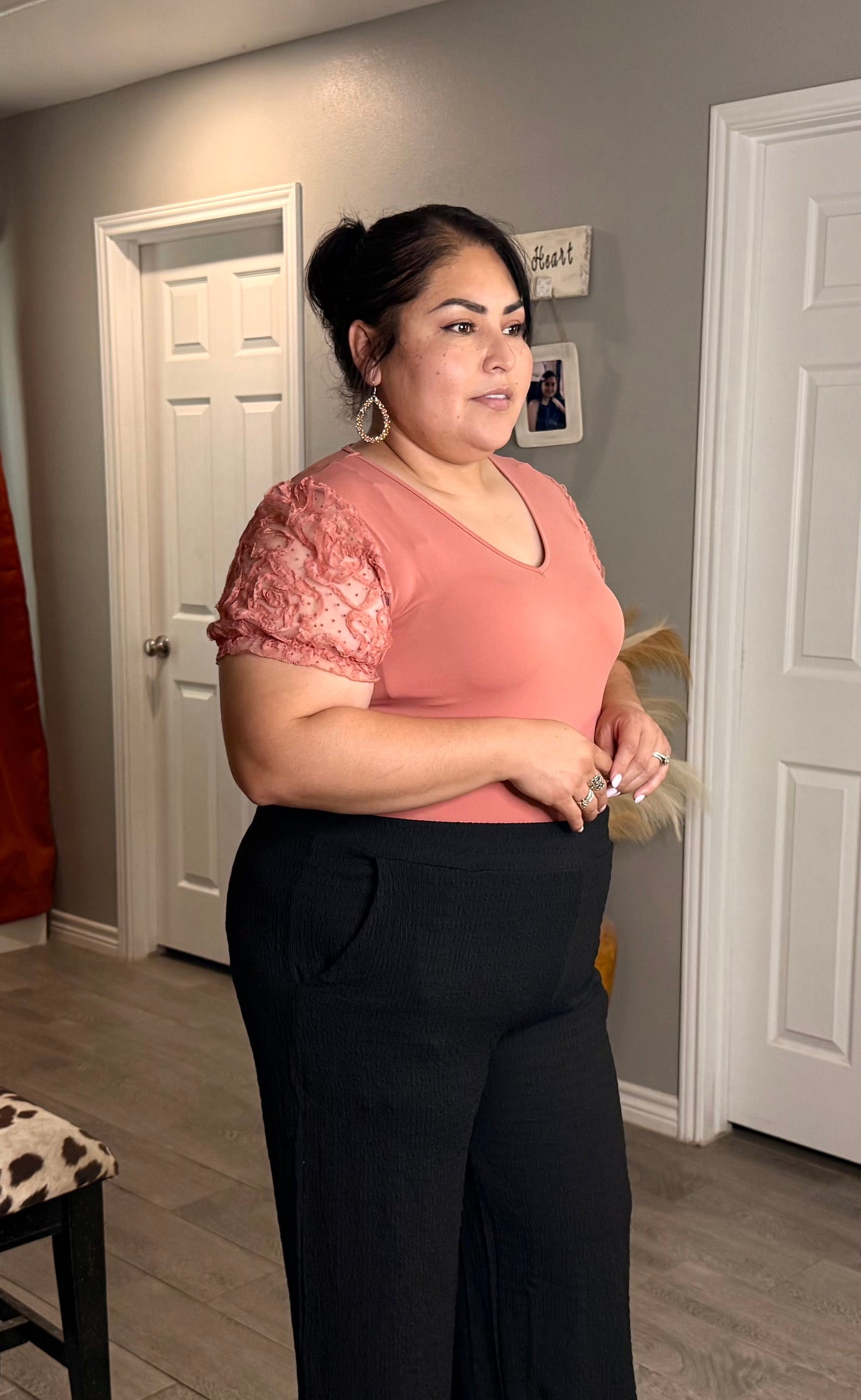 PEACH / FLORAL SLEEVE BODYSUIT