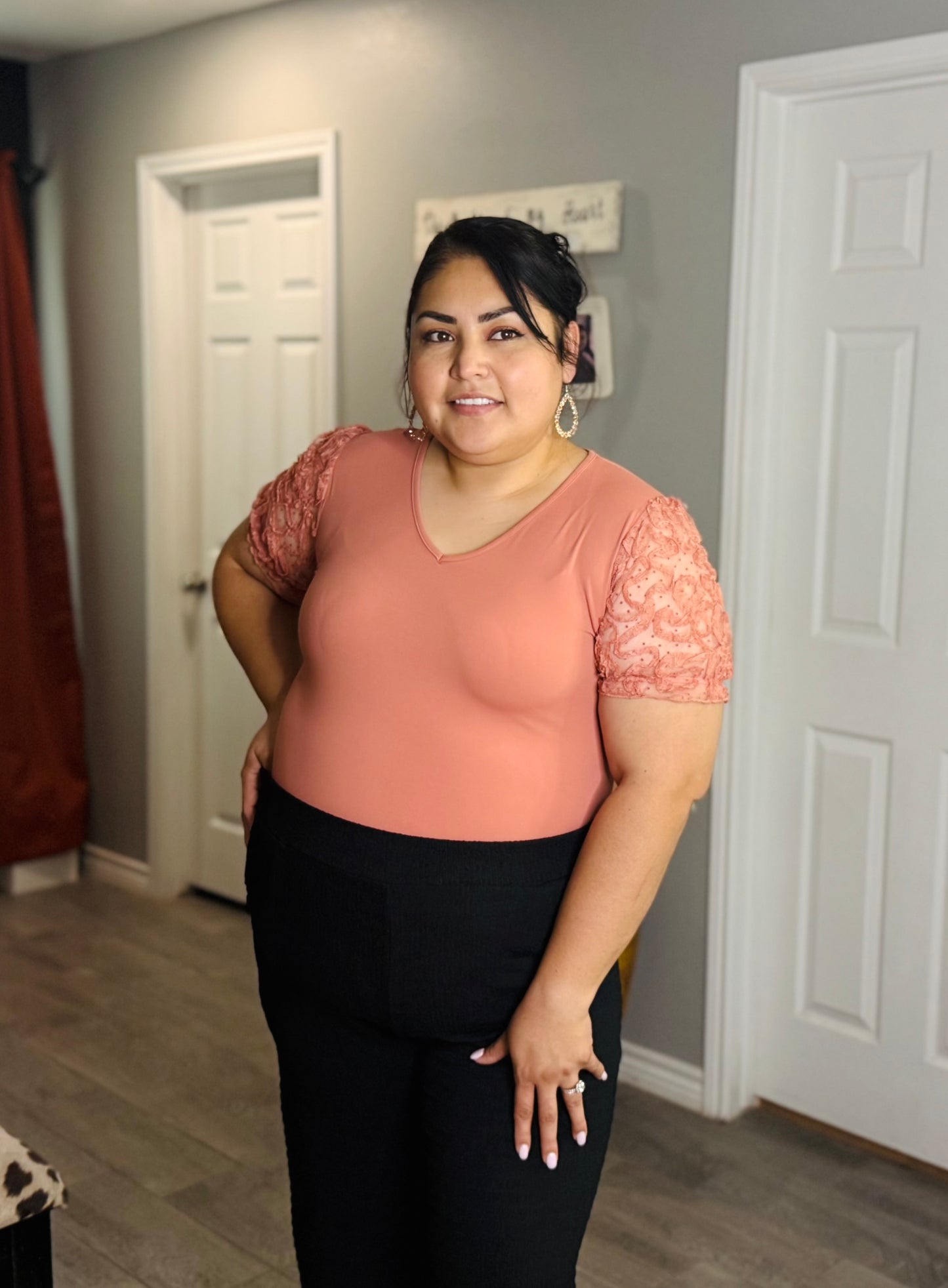 PEACH / FLORAL SLEEVE BODYSUIT
