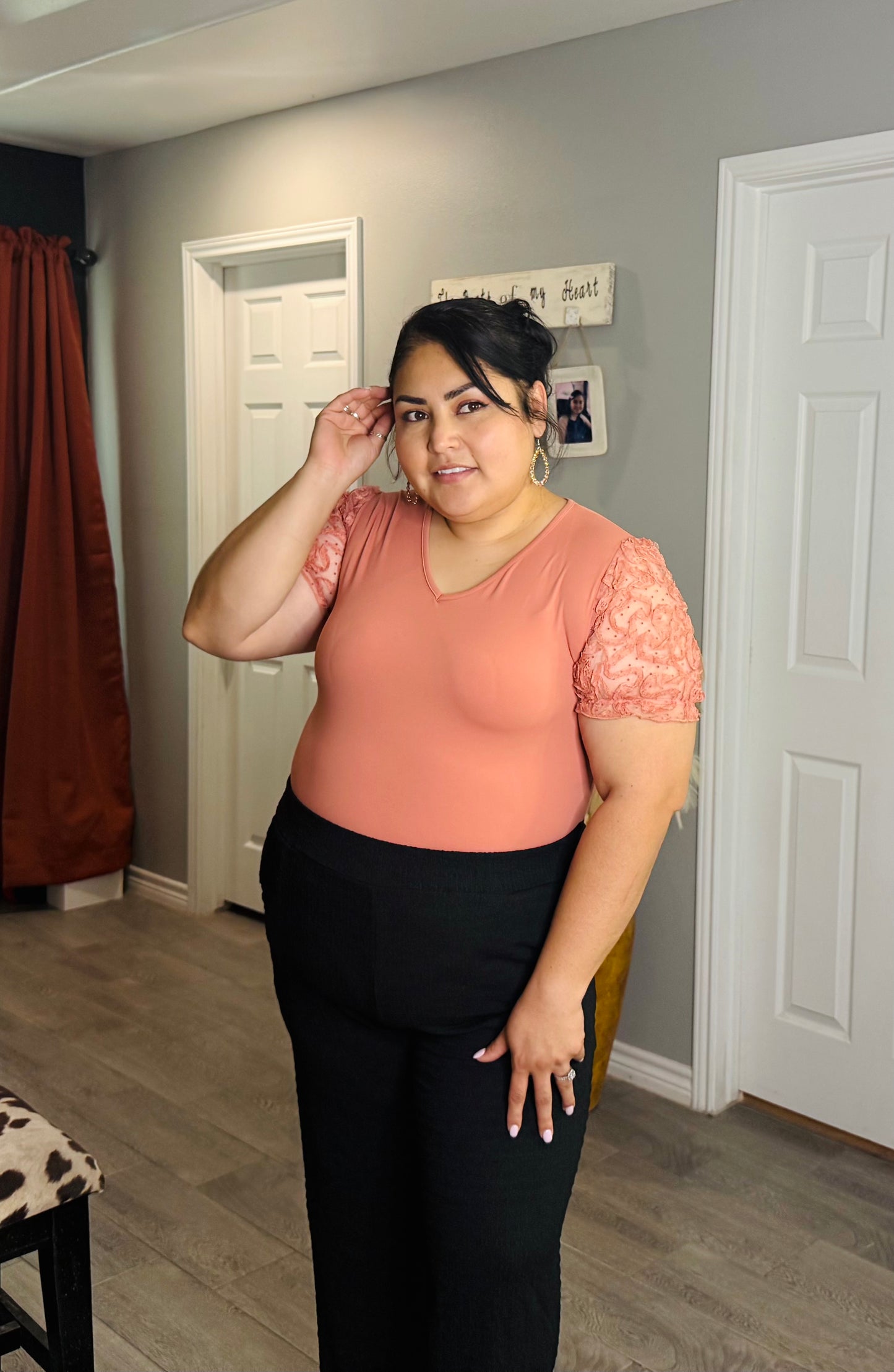 PEACH / FLORAL SLEEVE BODYSUIT