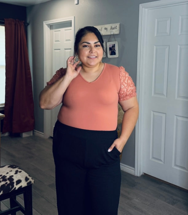 PEACH / FLORAL SLEEVE BODYSUIT
