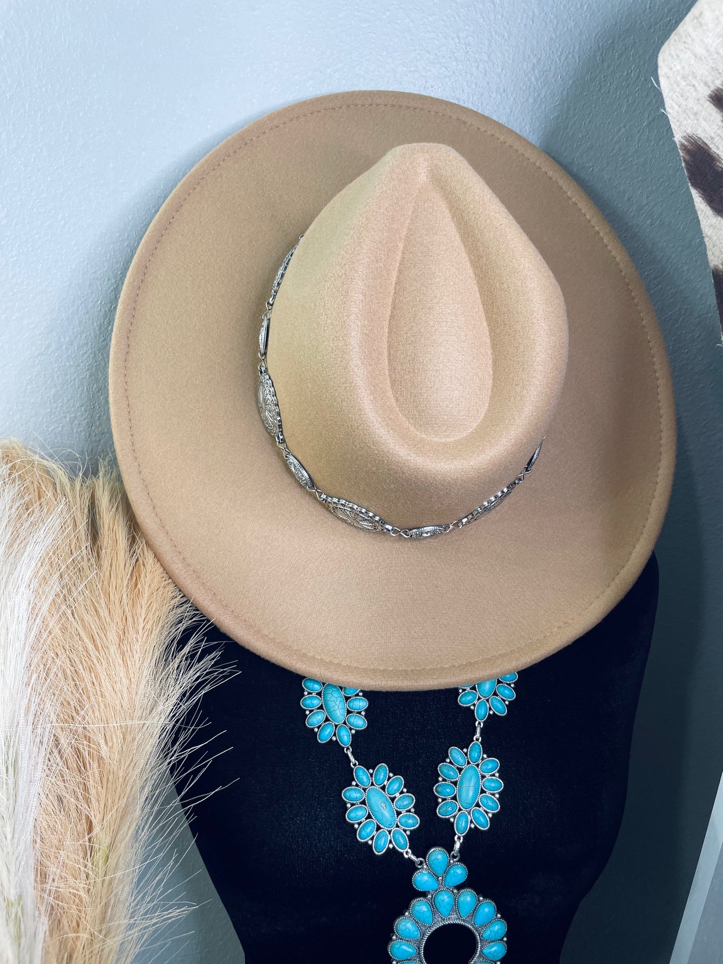 COIN CHAIN STRAP FEDORA HAT- BROWN