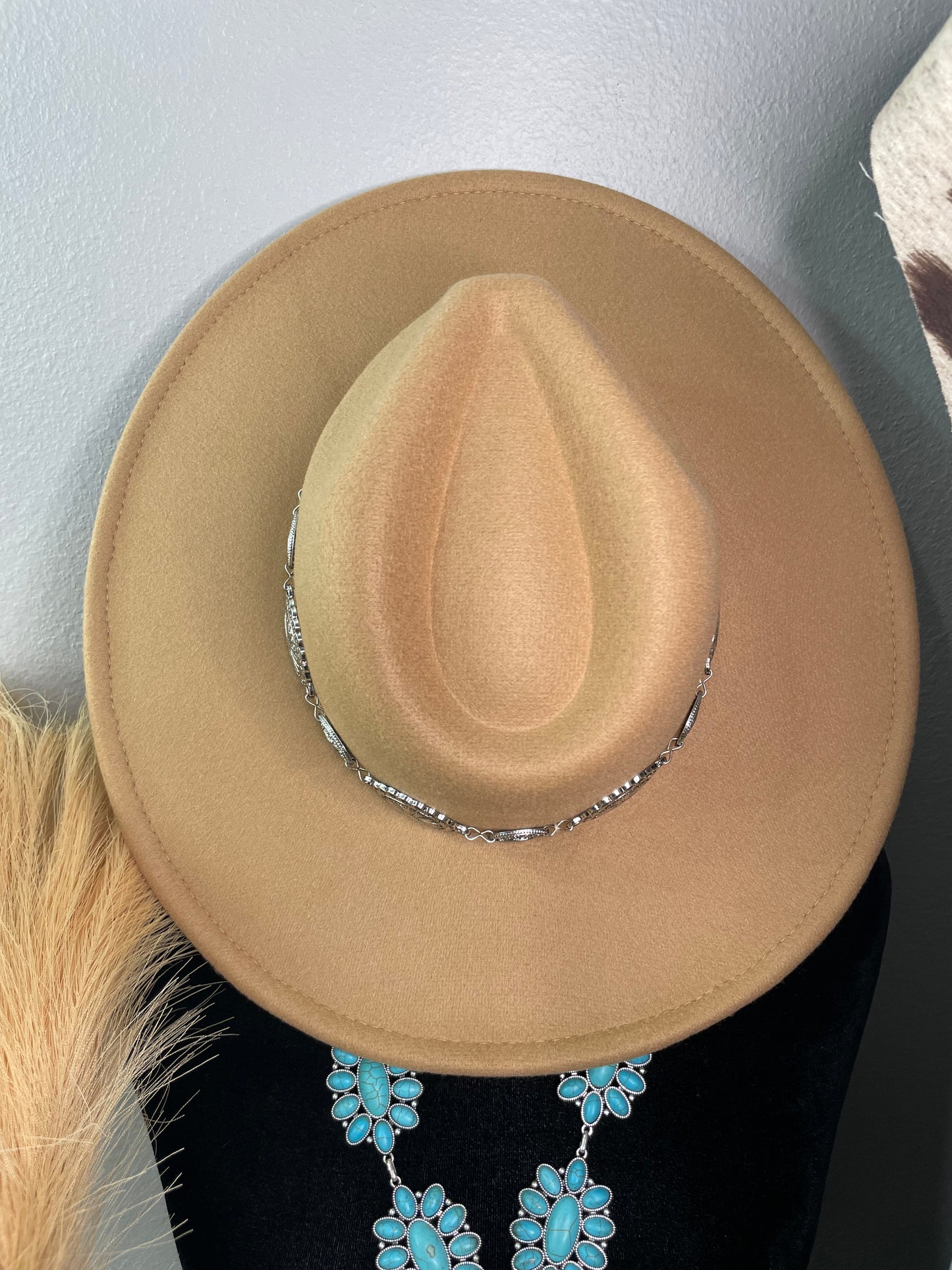 COIN CHAIN STRAP FEDORA HAT- BROWN