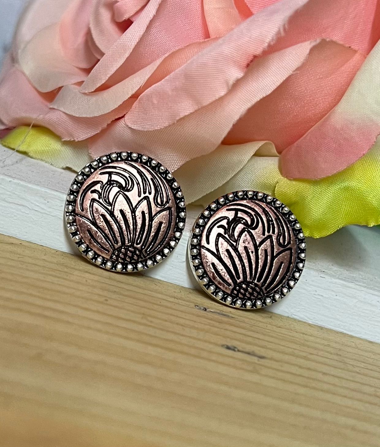 SUNFLOWER BLOOMS STUD EARRINGS- copper