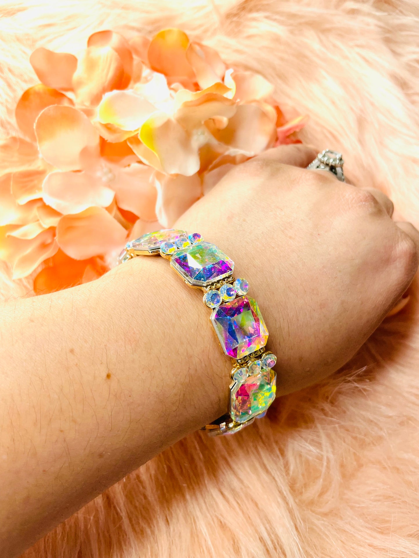 IRIDESCENT BRACELET