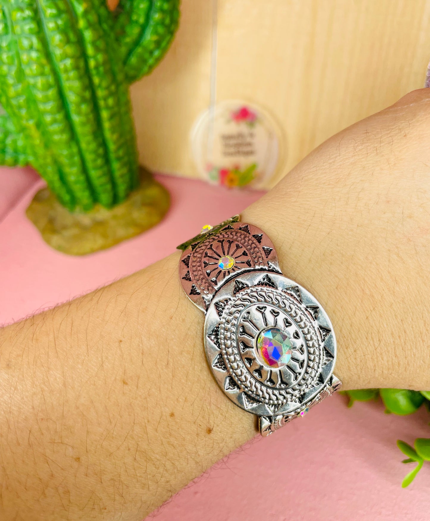 ZENIA CONCHO BRACELET - SILVER