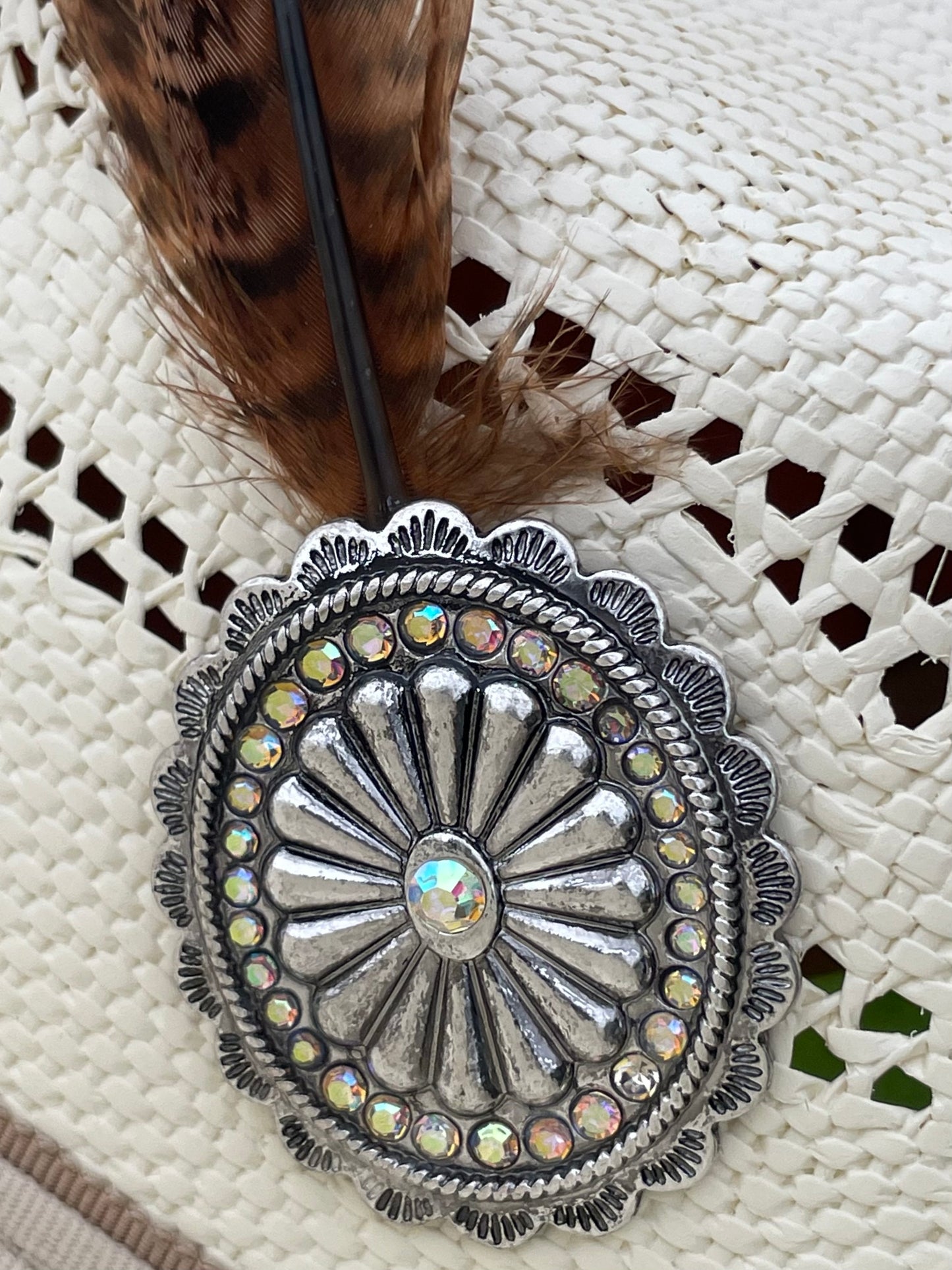 Feather w/Concho Hat Pin- silver