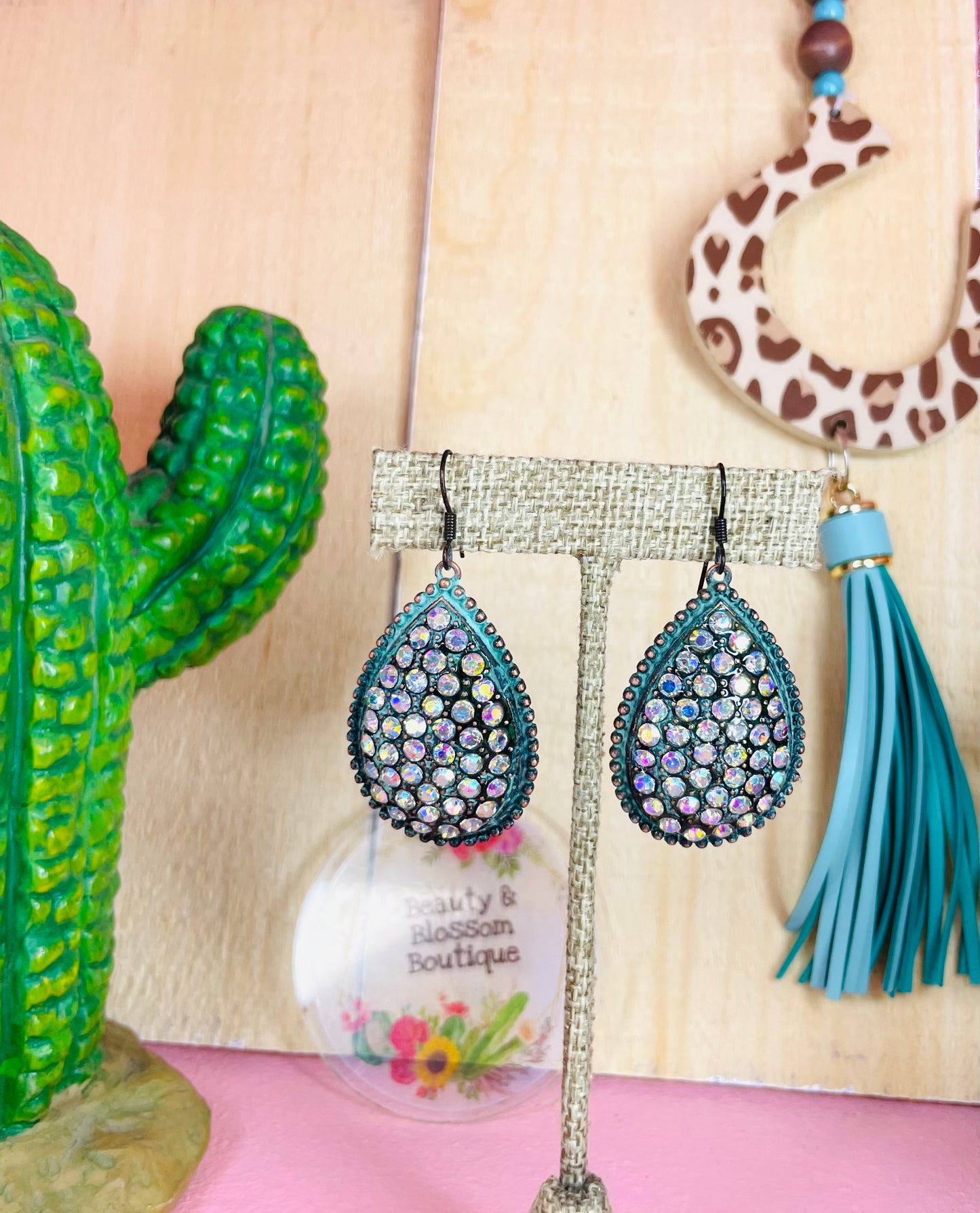 GLAM ALL THE WAY EARRINGS