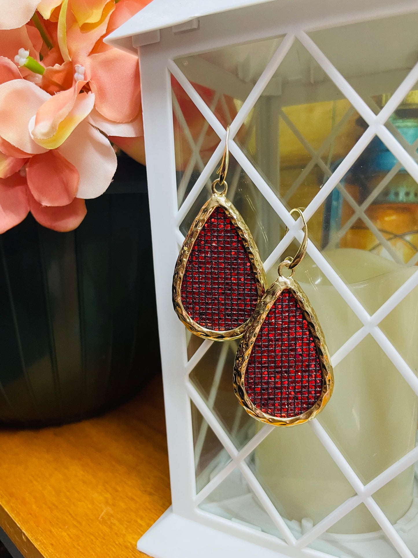 LOVE TEARDROP EARRRINGS