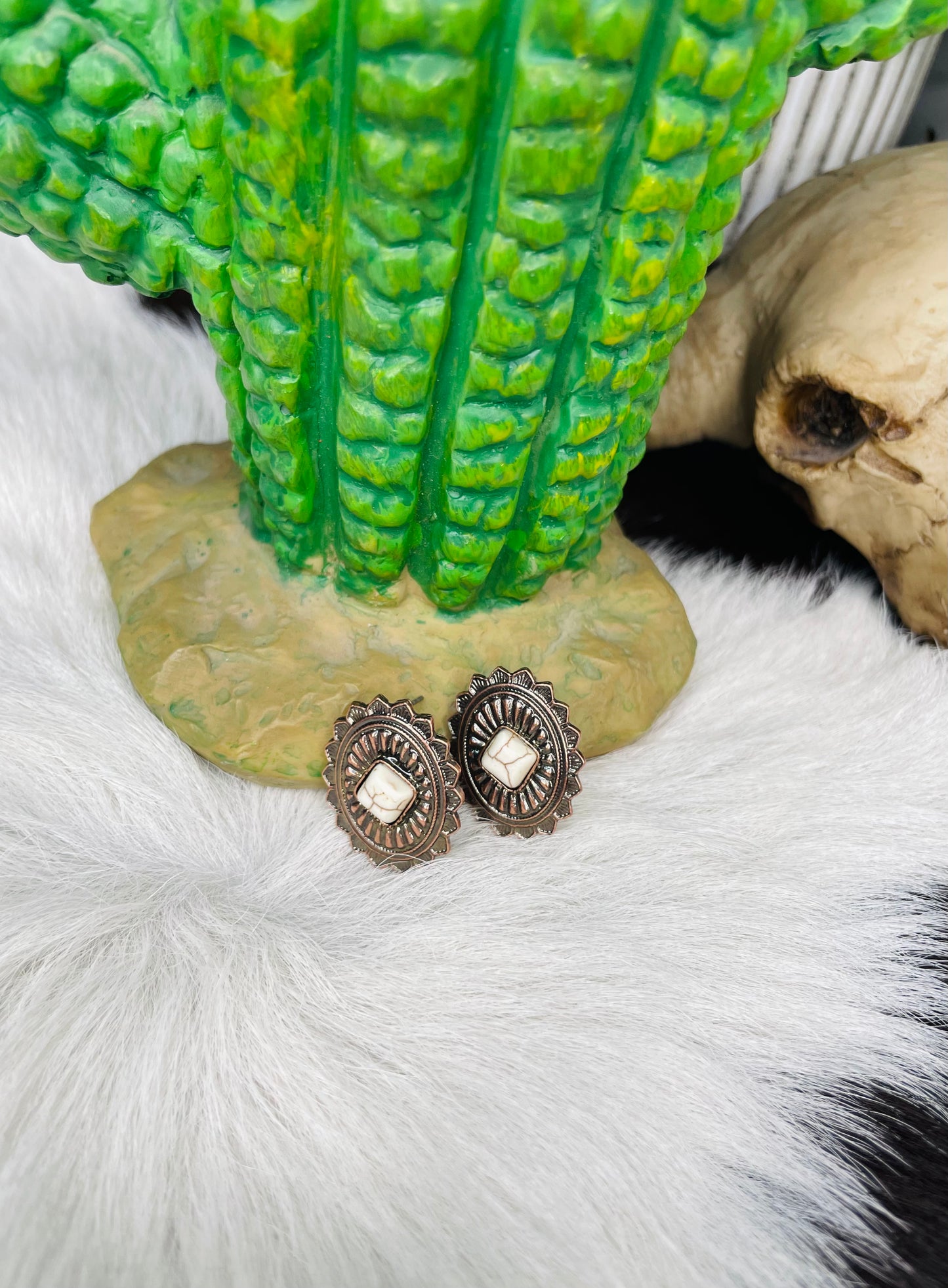 NAJA STUD EARRINGS