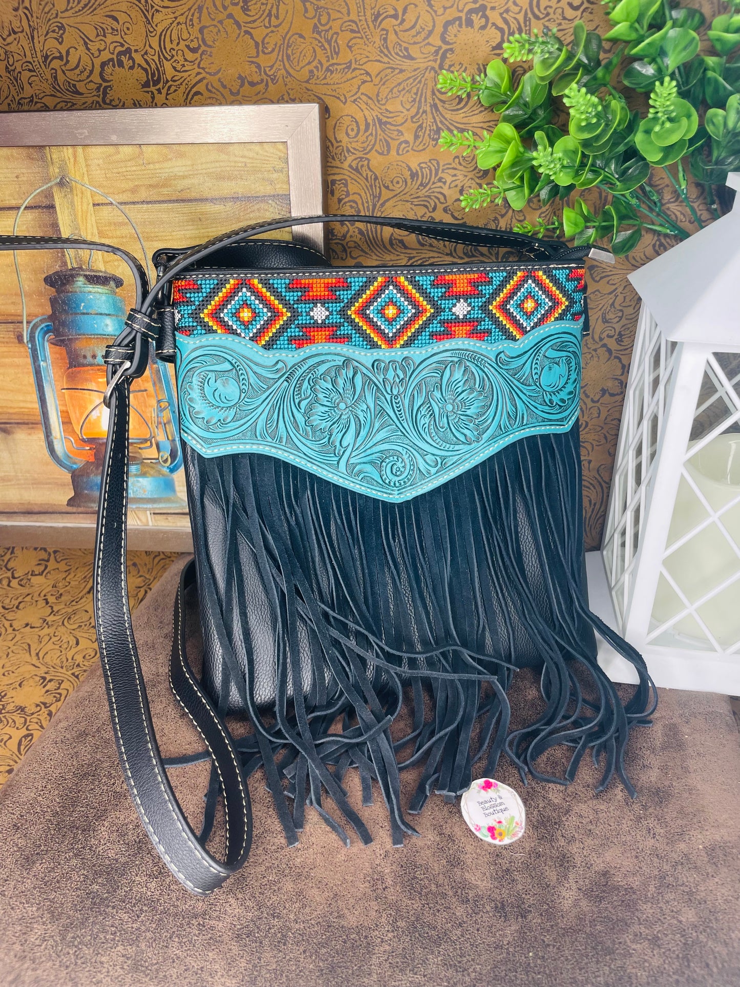BLACK - Montana West Tooled Concealed Carry Crossbody
