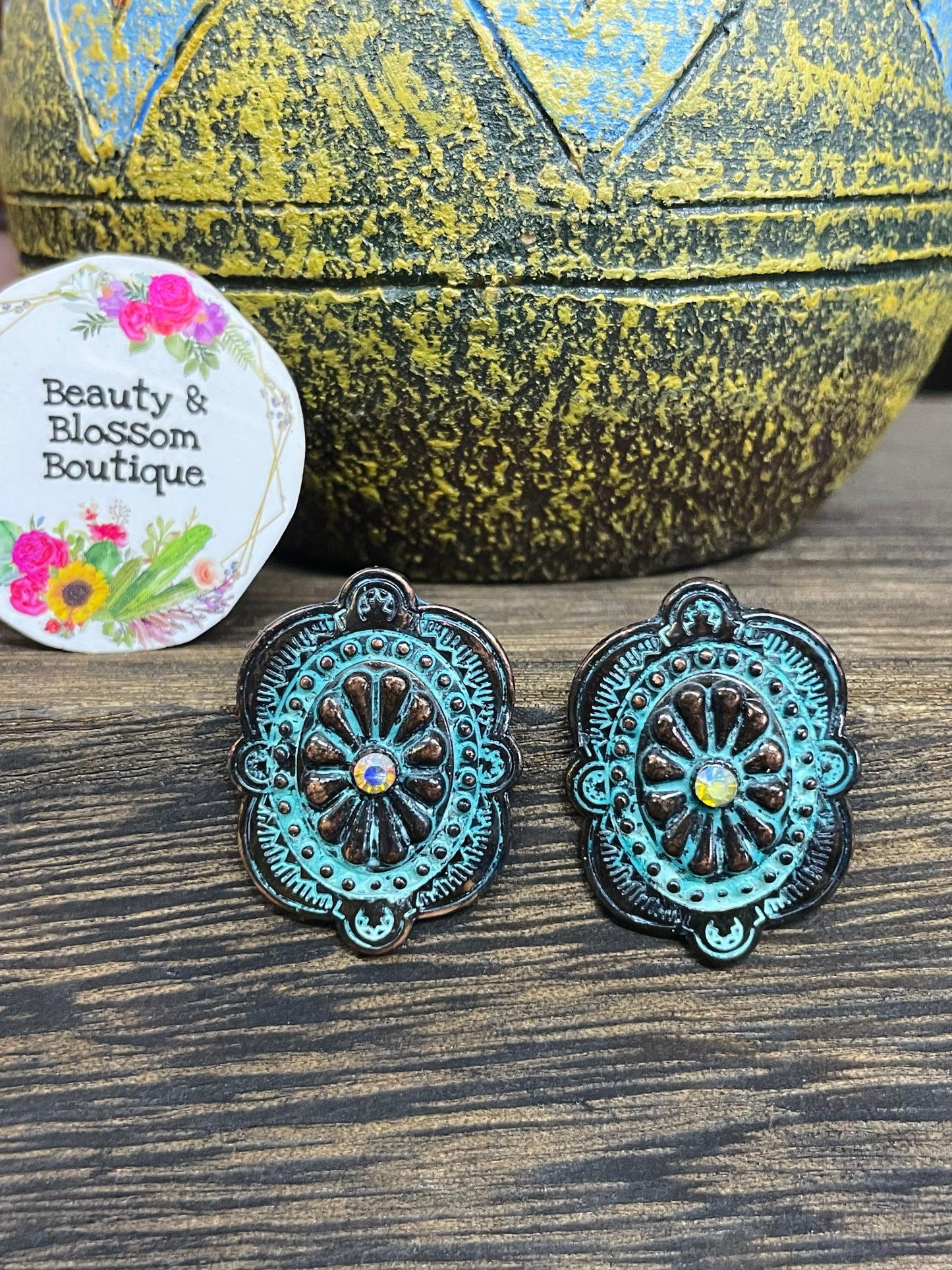 SAN ANDRÉS STUD EARRINGS