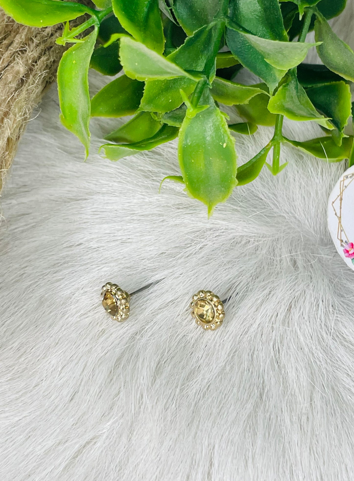 TOPAZ FLOWER STUD EARRINGS