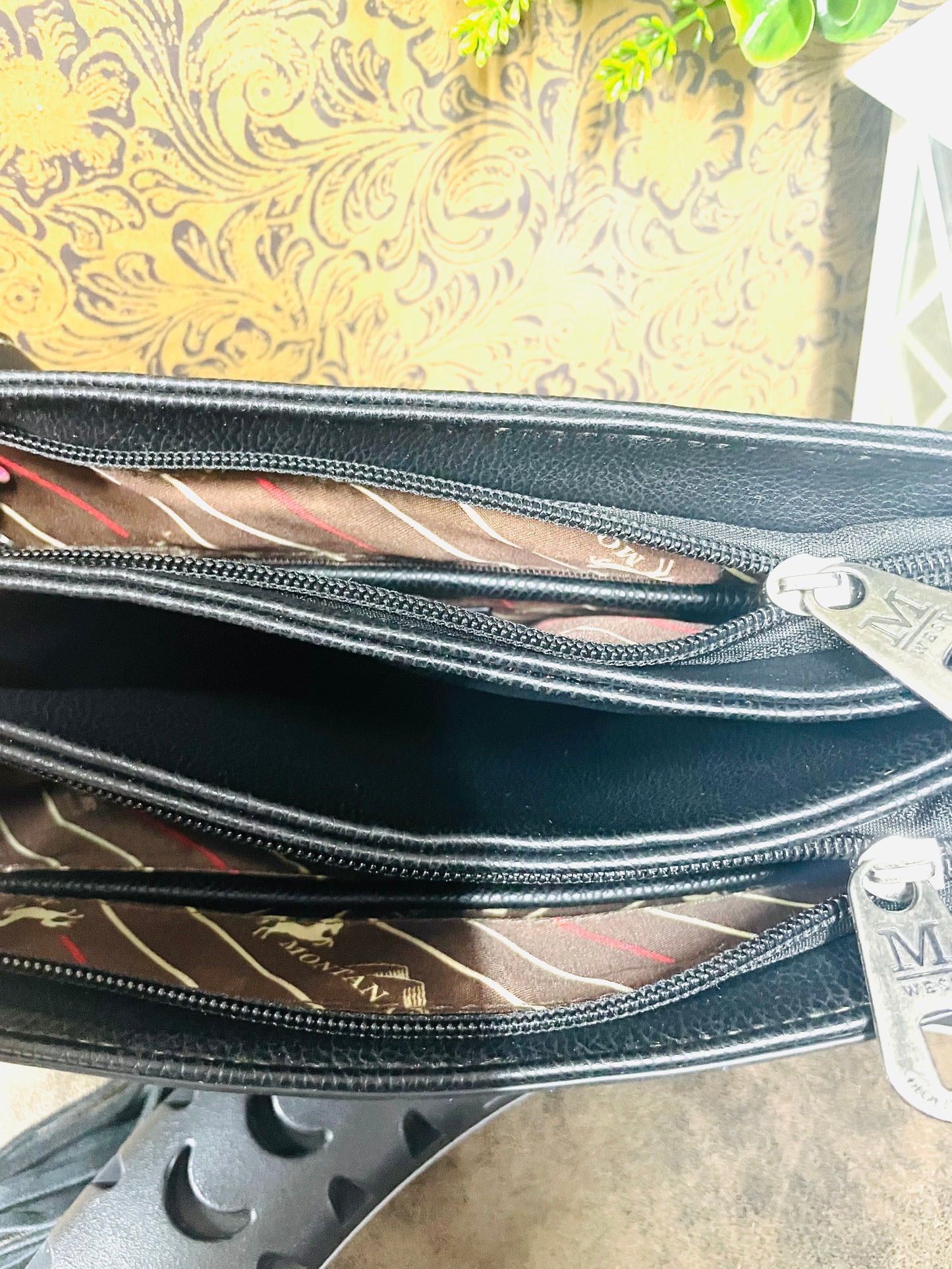 BLACK - Montana West Tooled Concealed Carry Crossbody