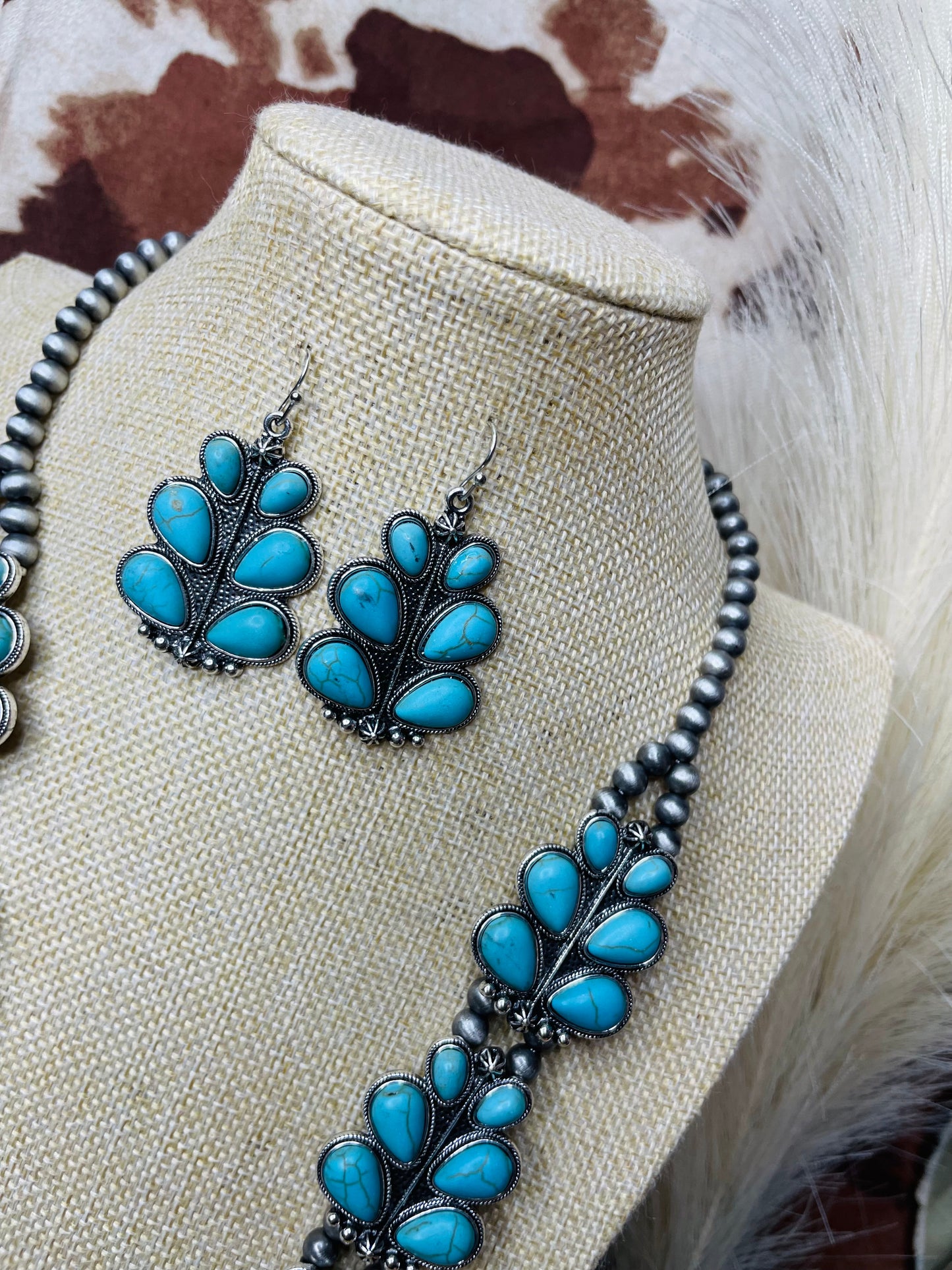 DON'T MESS WITH COWGIRLS NECKLACE SET- turquoise