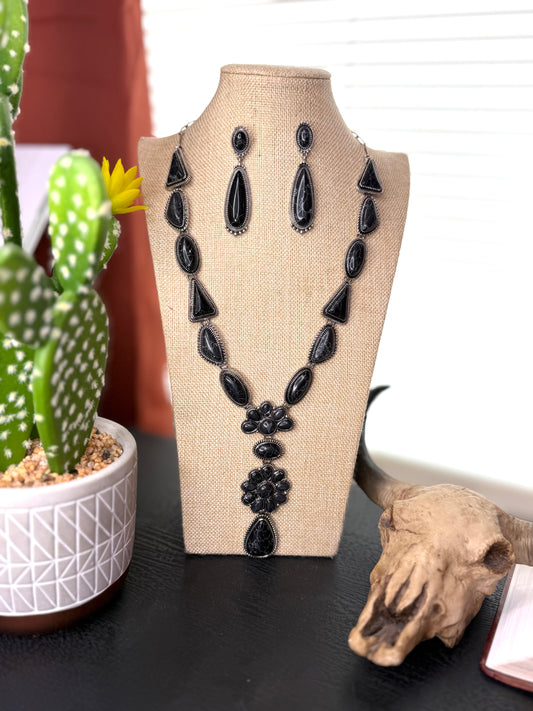 SADDLE UP BLACK NECKLACE SET