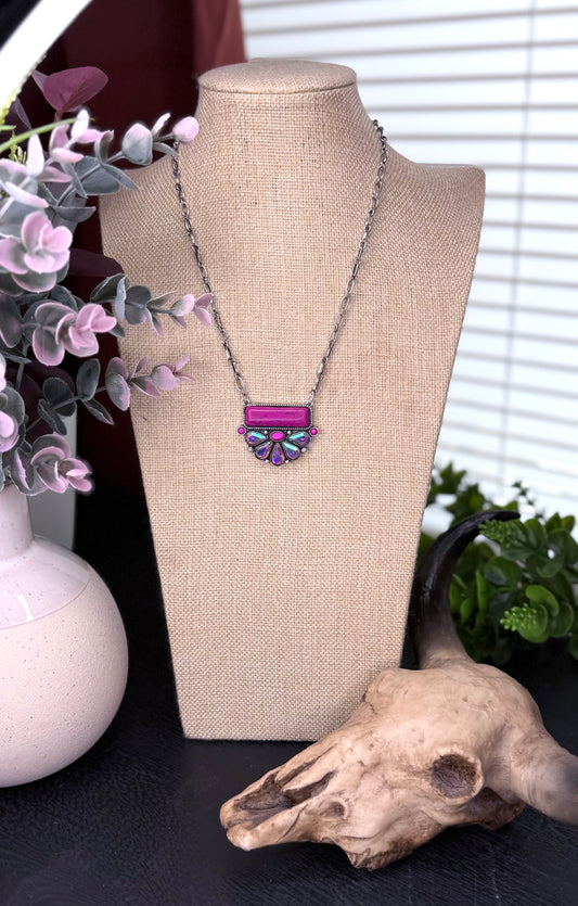 GEMSTONE EMBRACE FUCHSIA NECKLACE
