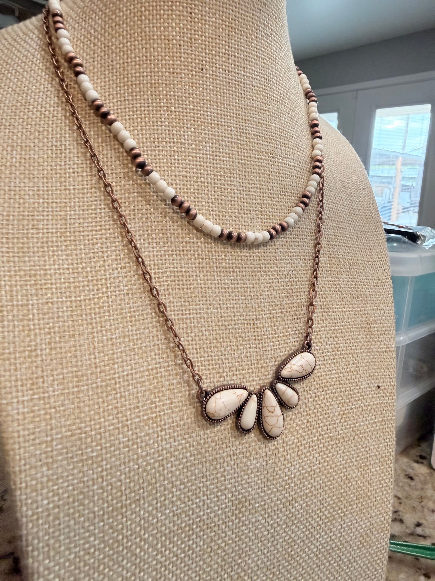 WESTERN IVORY STONE LAYERED NECKLACE