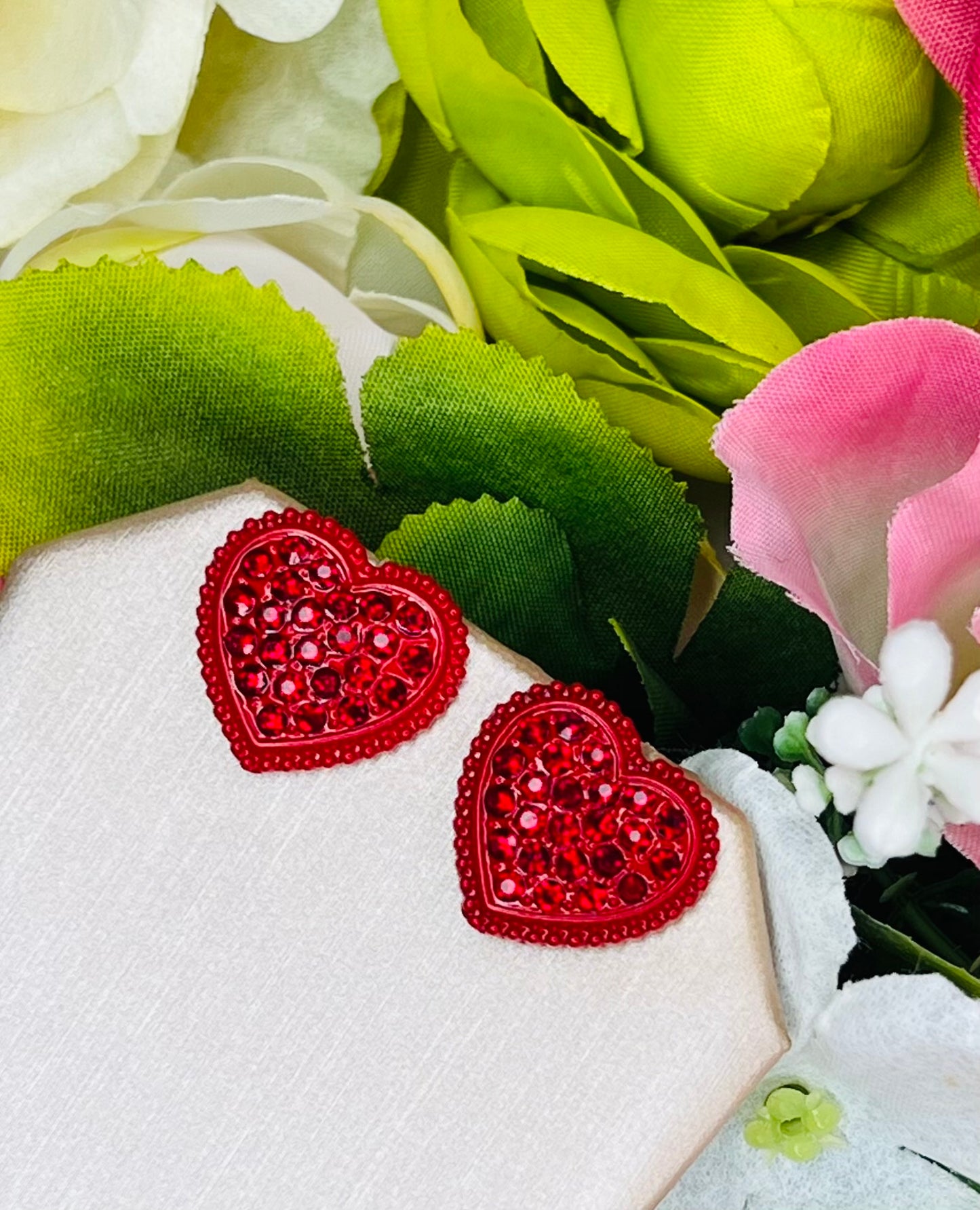 BE MY VALENTINE STUD EARRINGS