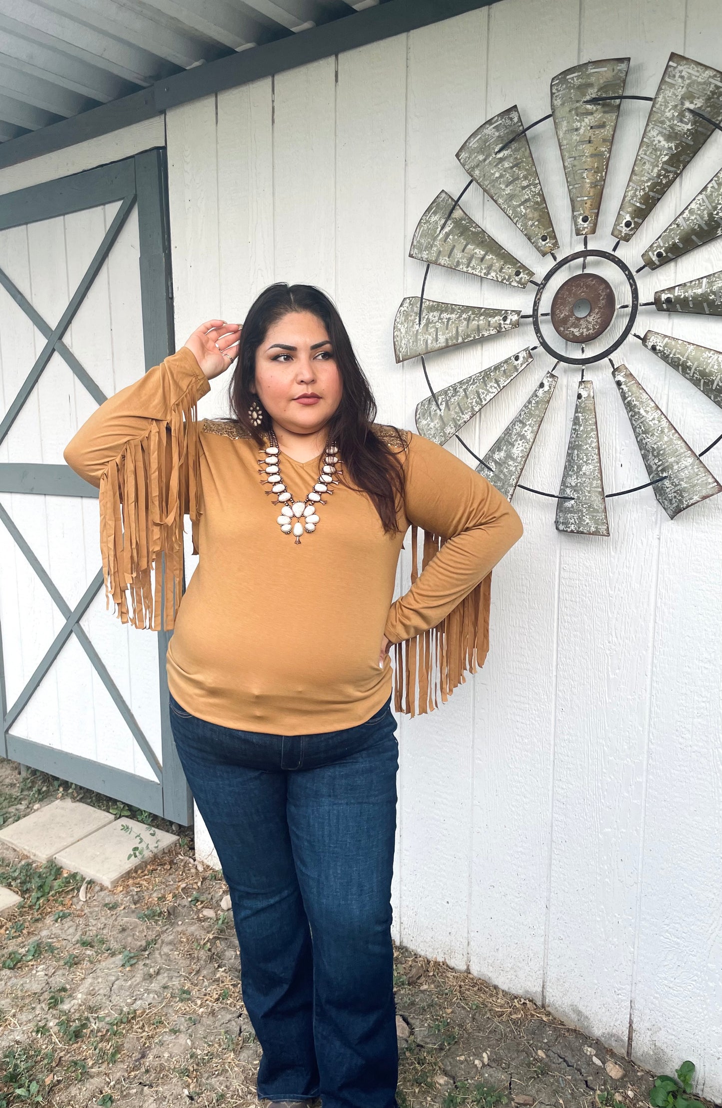 LOVIN’ FRINGE TOP