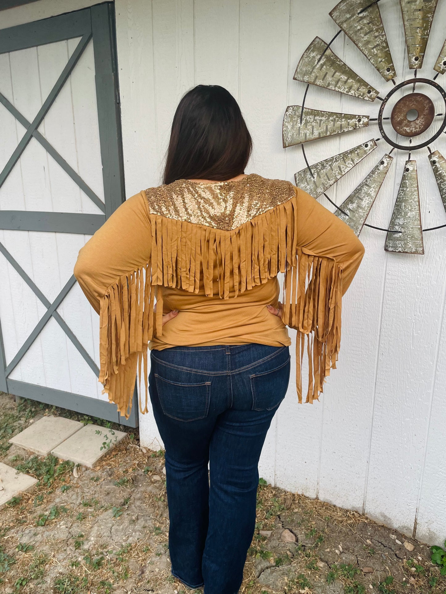 LOVIN’ FRINGE TOP