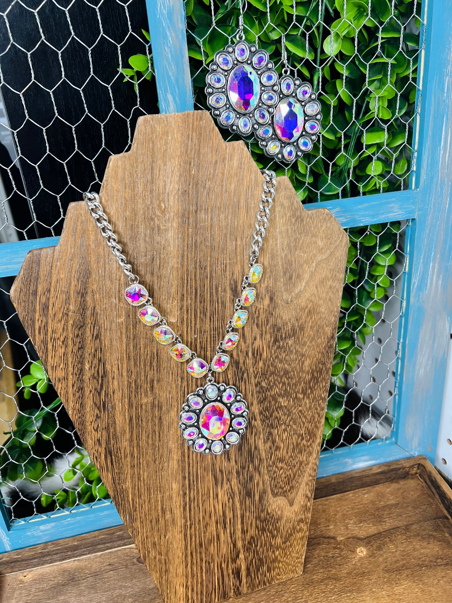 CHOOSE TO SHINE NECKLACE SET