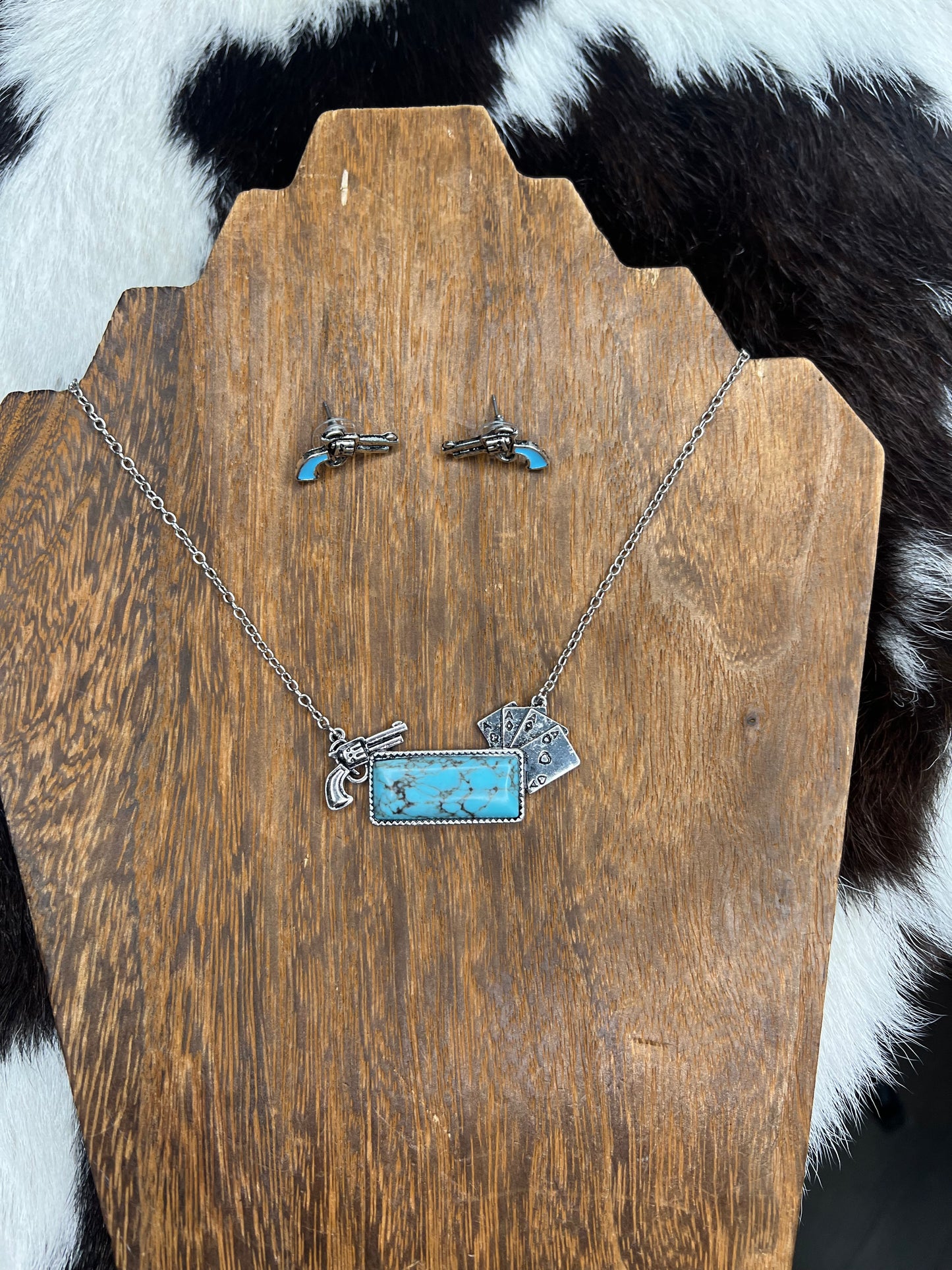 WESTERN CARD NECKLACE SET