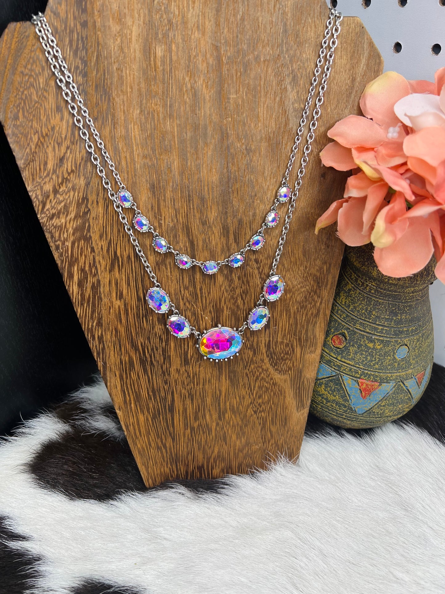 KEEP IT STUNNING AB STONE NECKLACE