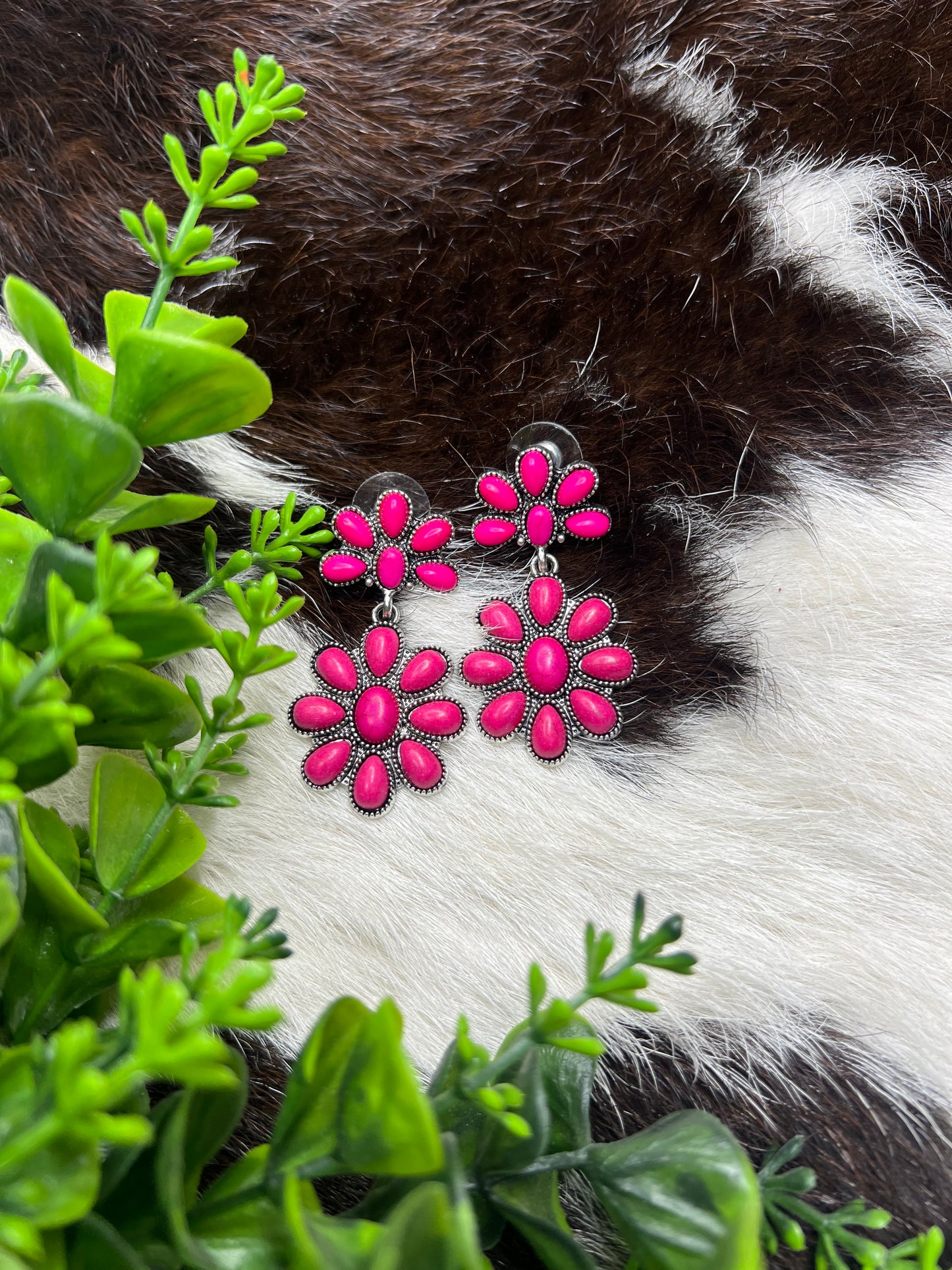 MINI PERFECT PAIR EARRINGS- FUCHSIA