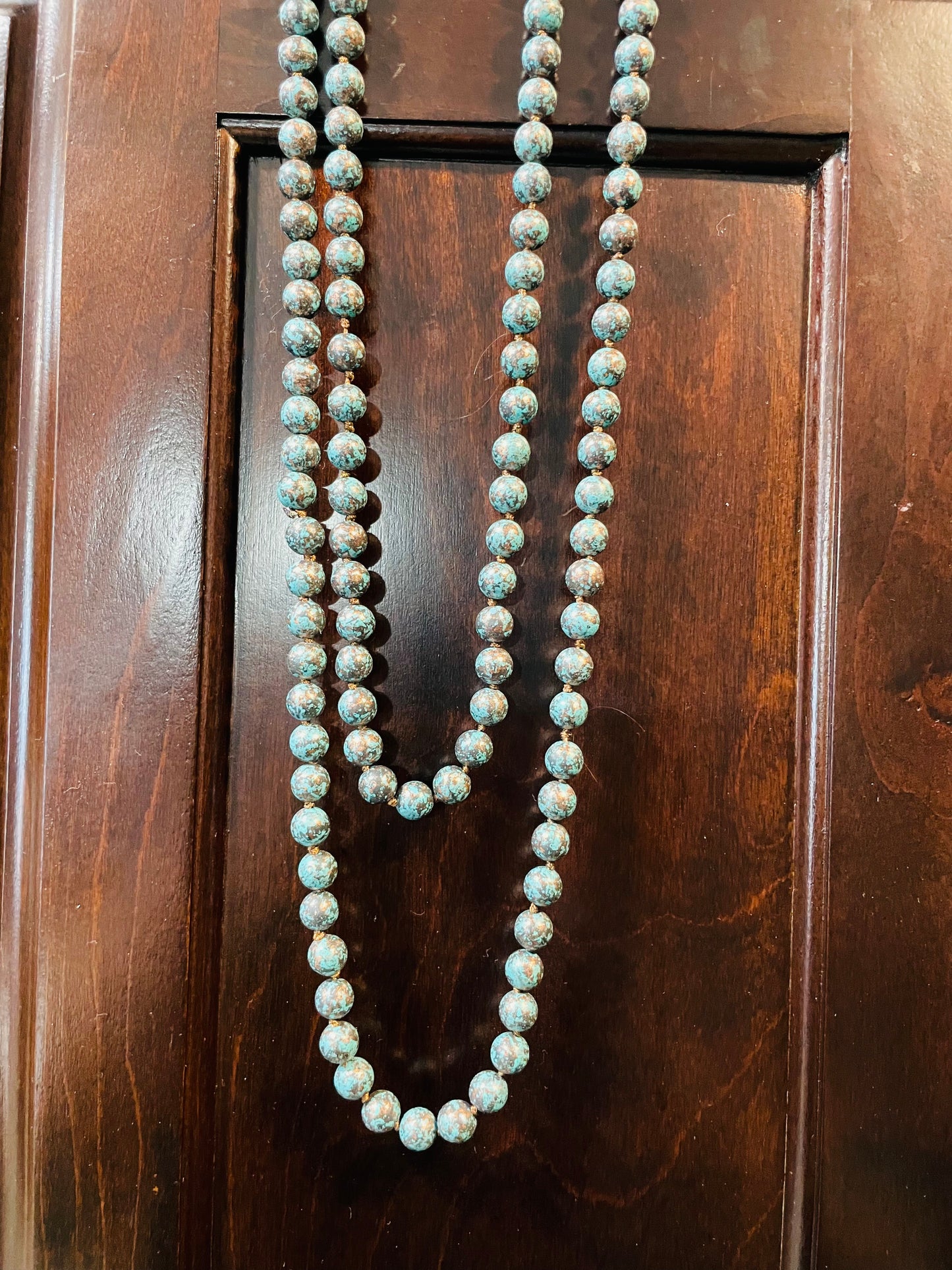 TRINITY BEADED NECKLACE