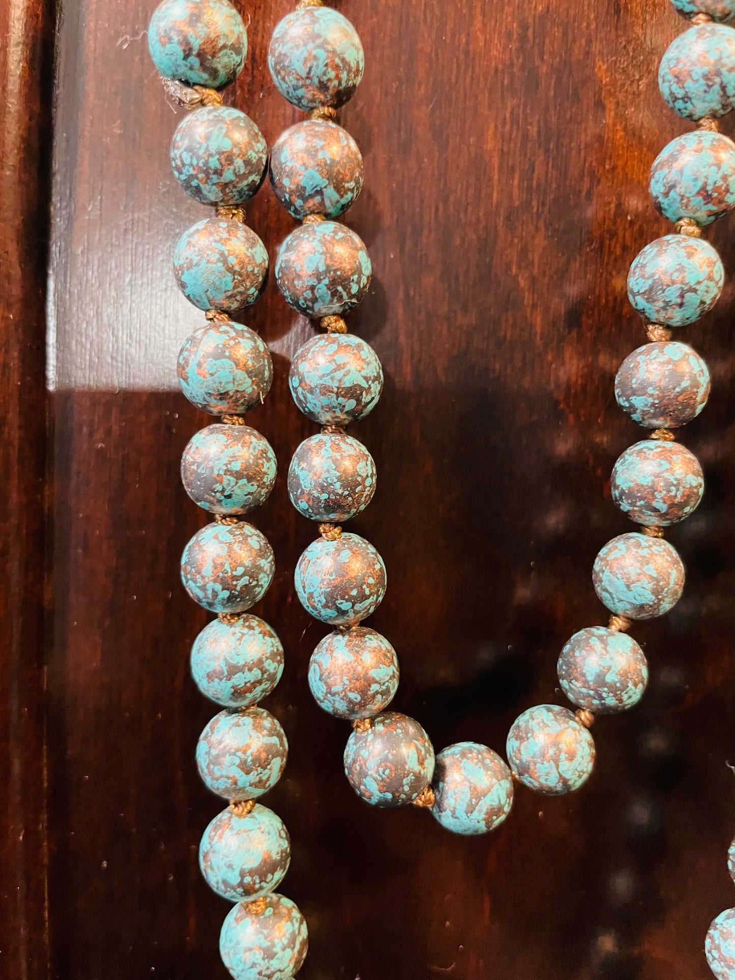 TRINITY BEADED NECKLACE