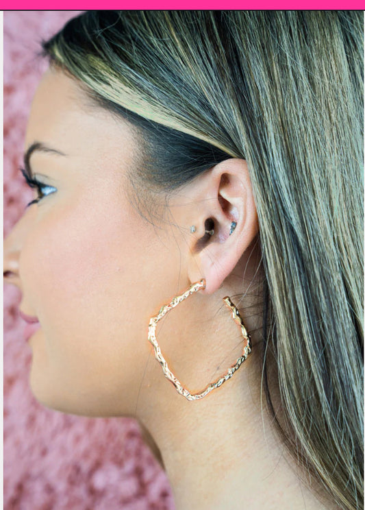 TANIA HOOP EARRINGS