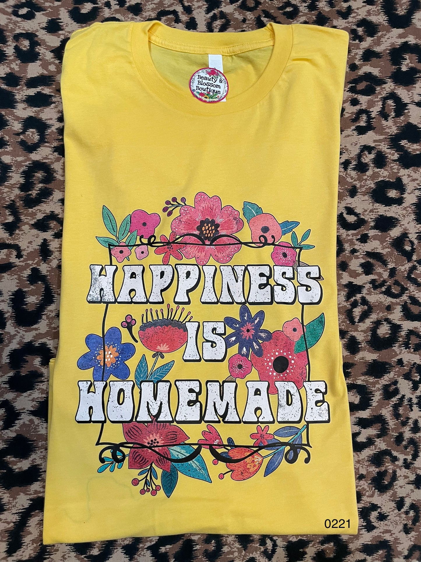 HAPPINESS IS HOMEMADE TEE - 221