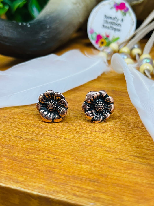 GONE WESTERN STUD EARRINGS- FLOWER